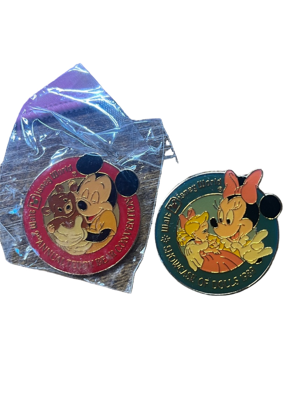 Vintage Walt Disney World Teddy Bear Doll Showcase Pins Minnie Mickey